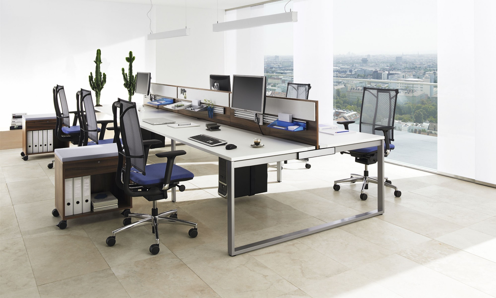 Główna galeria - Krzesło obrotowe SAIL Nowy Styl - Majencia - Oparcie Siatkowe Czarne (3)