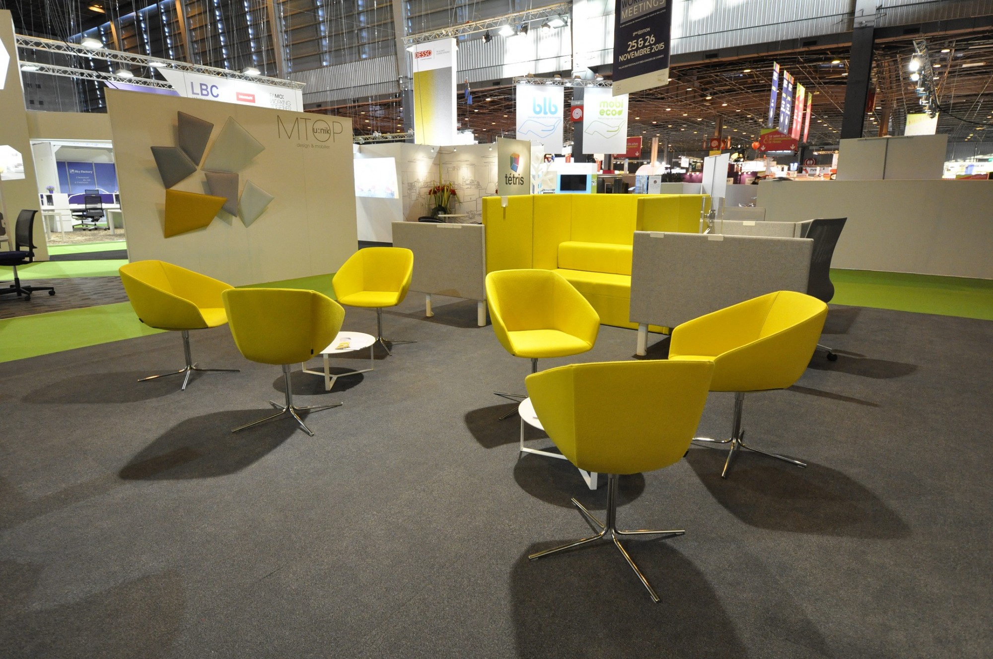 Główna galeria - FOTEL LOTUS firmy Nowy Styl - Majencia - Szary (3)