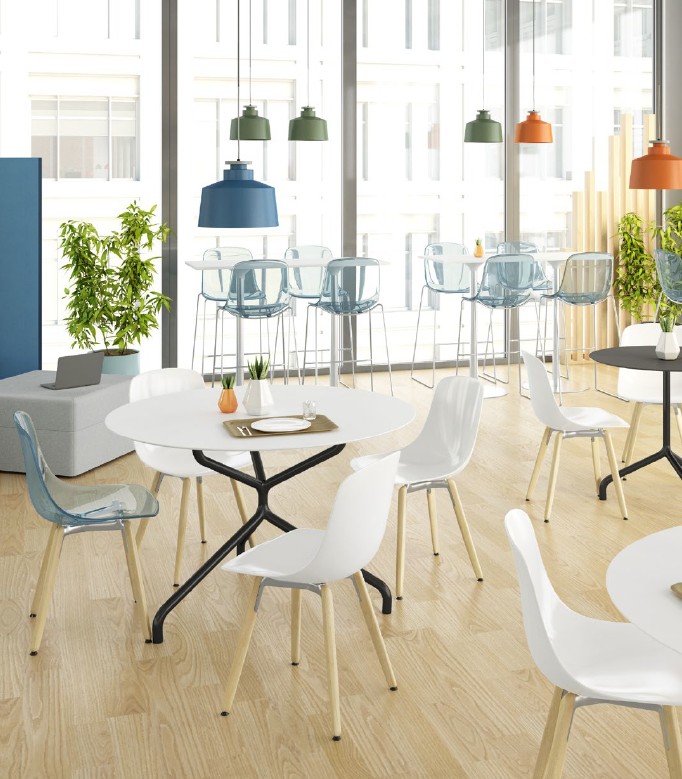 Główna galeria - Krzesło barowe / HOKER MOON Nowy Styl - Majencja (2)