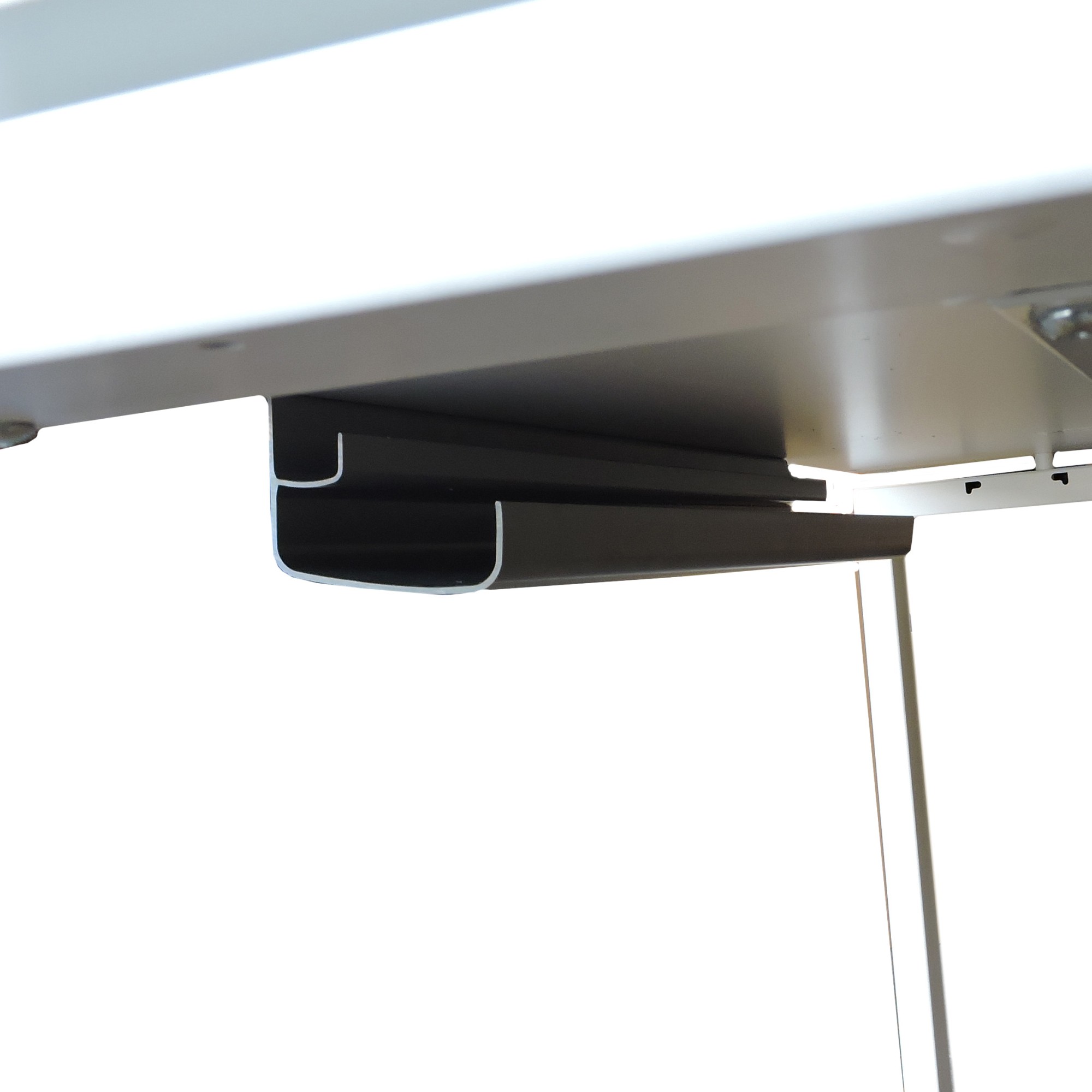 Główna galeria - KANAŁ KABLOWY Poziomy, Maskownica do kabli Majencia 690 mm (4)