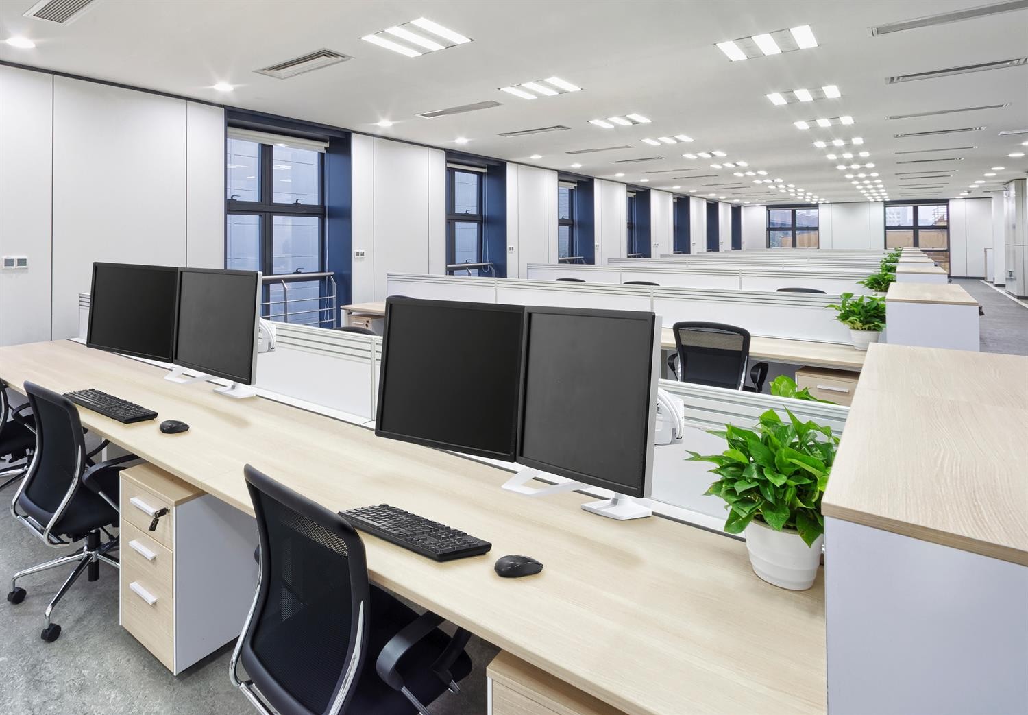 Główna galeria - Uchwyt do dwóch monitorów ERGOTRON LX Desk Dual Z Uchwytem (2)