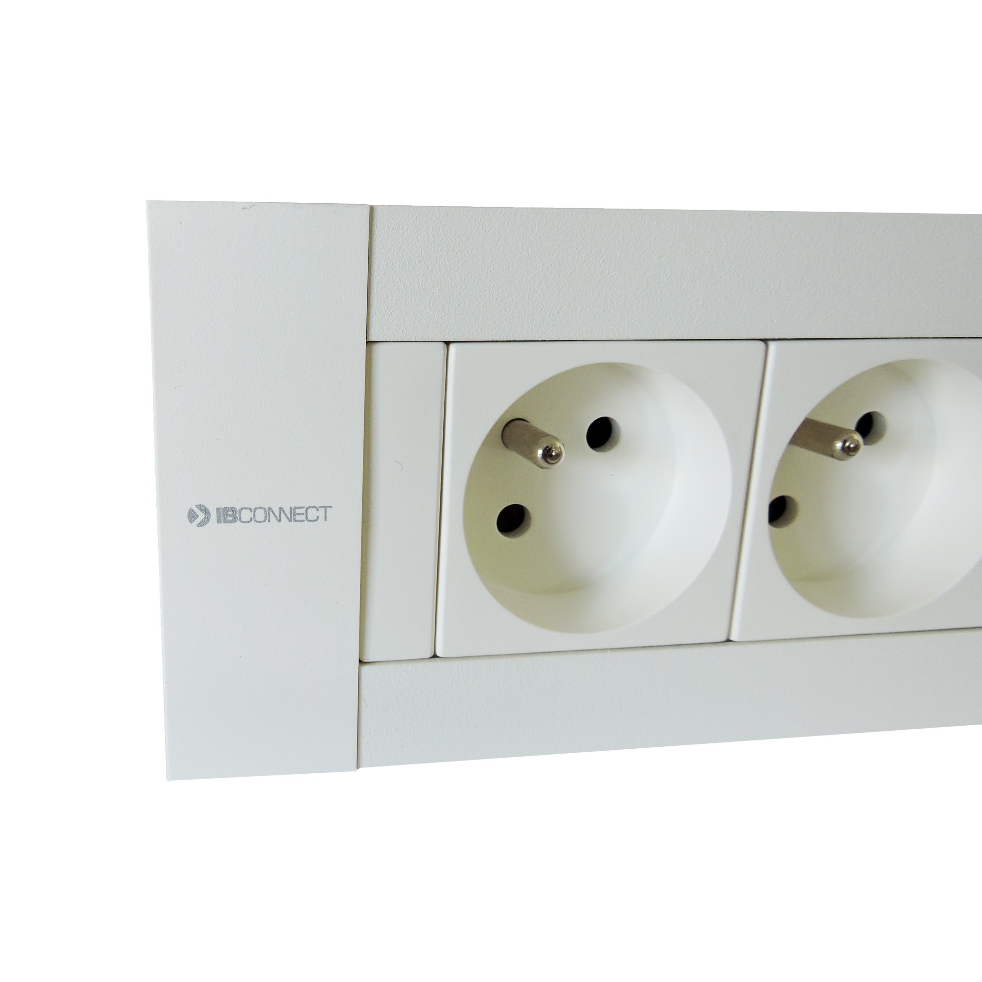 Główna galeria - Listwa, gniazdo blatowe IBCONNECT Intro 2.0 - 3 gniazda + USB + RJ45 (3)