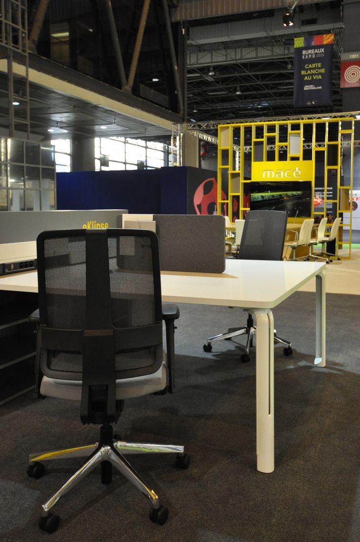 Główna galeria - Biurko Eklipse 1400x700x740 mm (szer x gł x wys) - Dąb Naturalny (3)