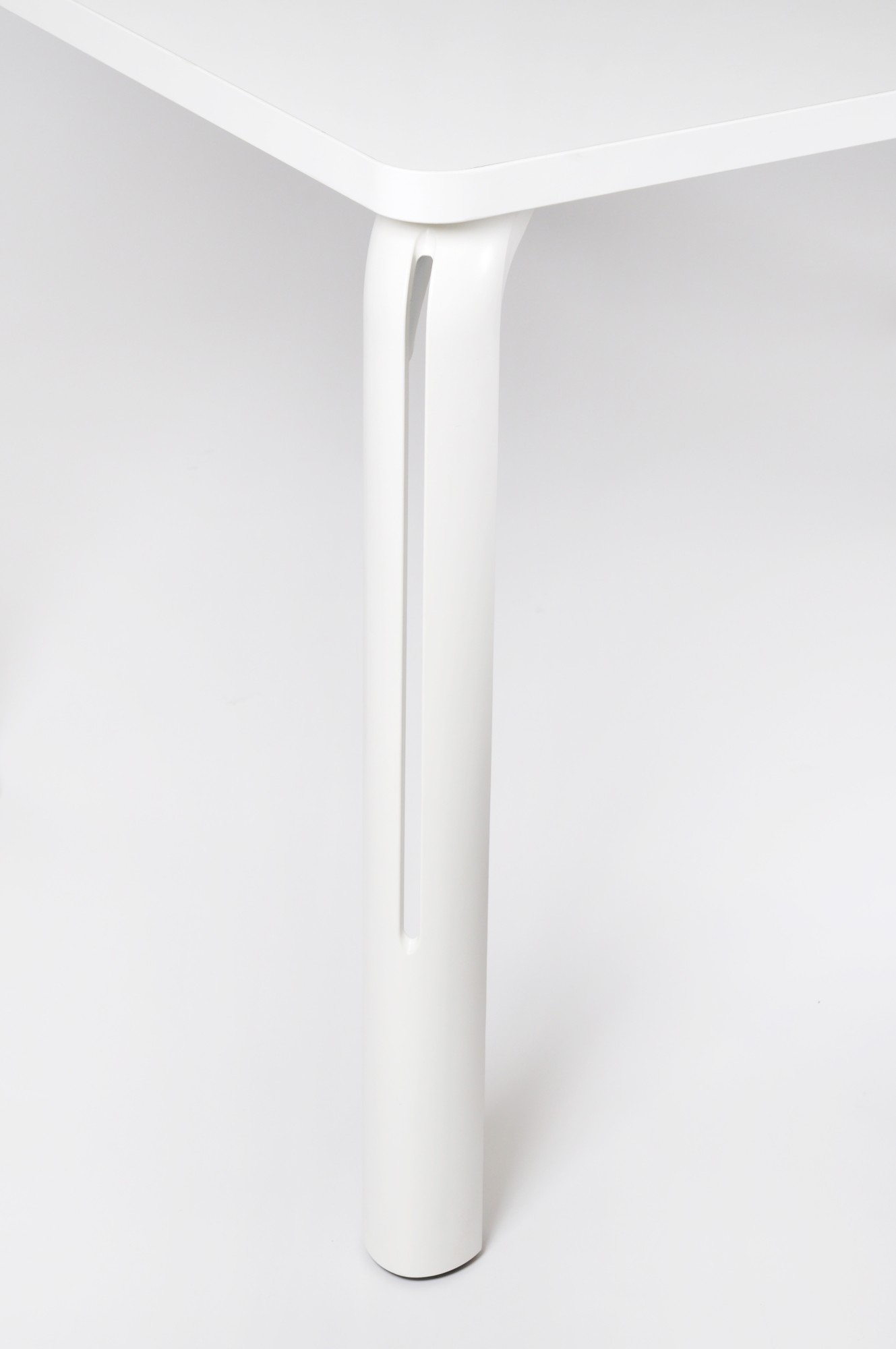 Główna galeria - Biurko Eklipse 1400x700x740 mm (szer x gł x wys) - Dąb Naturalny (5)