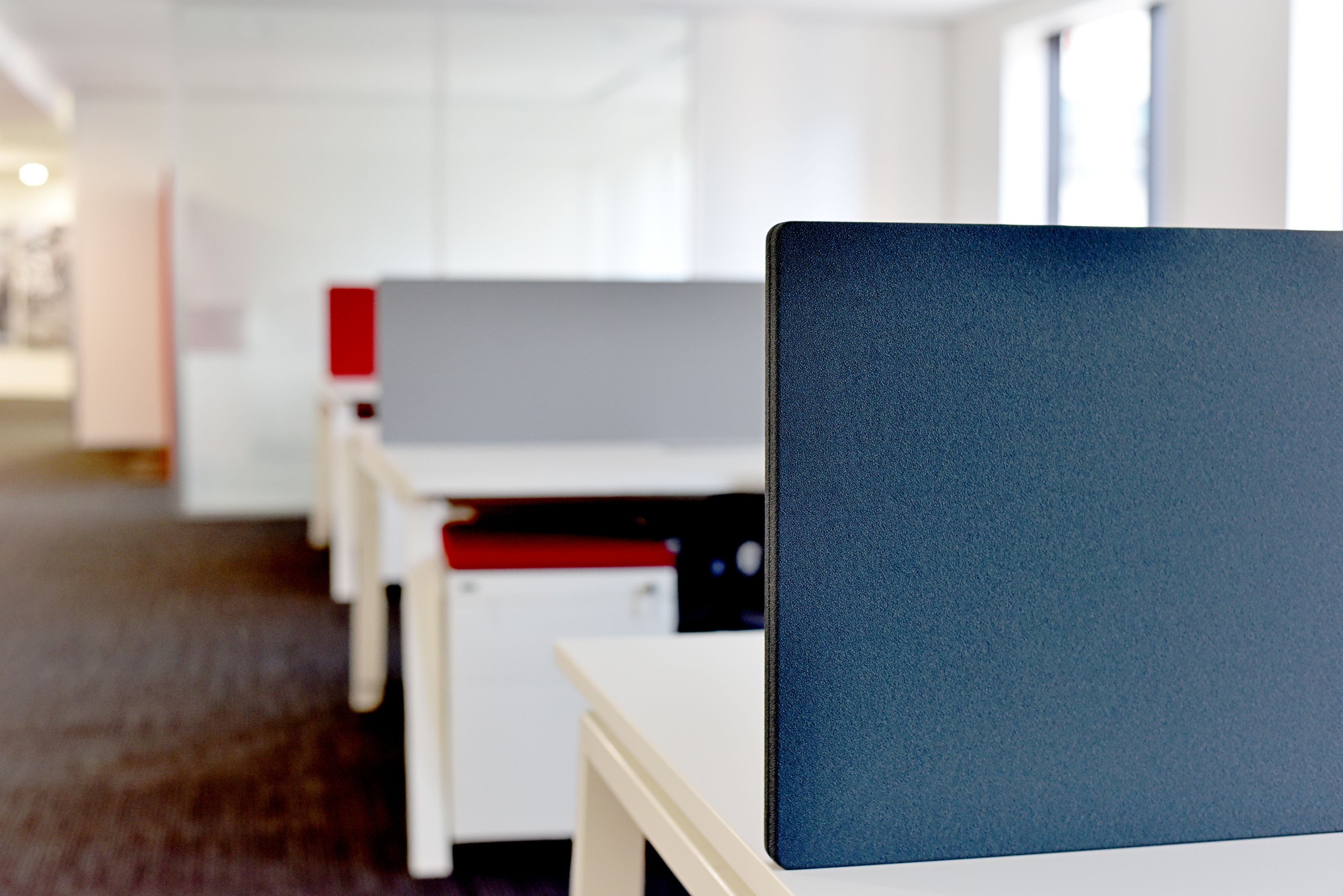 Główna galeria - Przegroda boczna do biurka, Ekran akustyczny Maskot - Tapicerowany 840 x 380 mm (8)