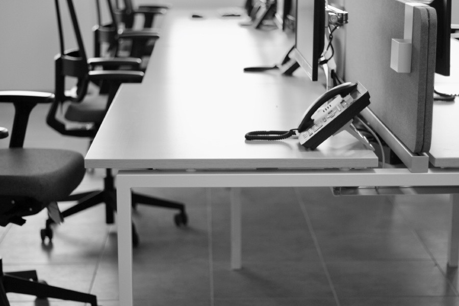 Główna galeria - Kieszeń na długopisy nakładana na przegrodę biurka (5)