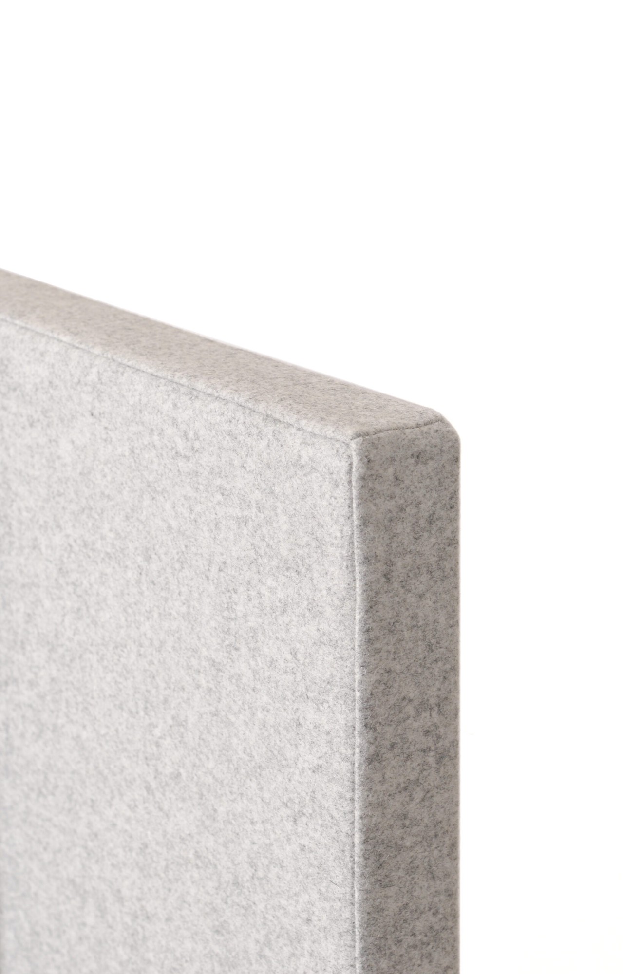 Główna galeria - Biurko Eklipse 1400x700 (szer x gł) z ekranem akustycznym H2 (4)