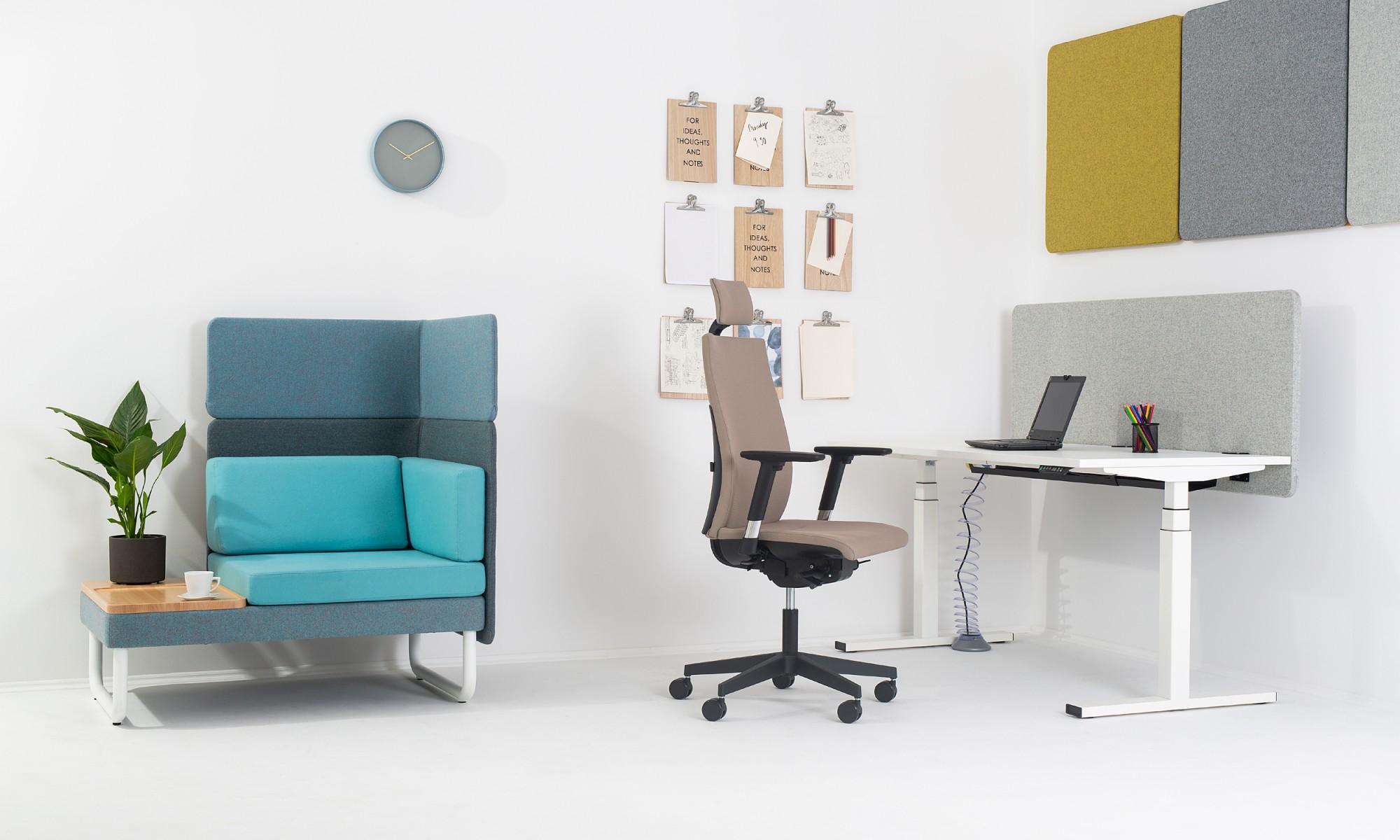 Główna galeria - Fotel obrotowy INTRATA O-13 FS (5)