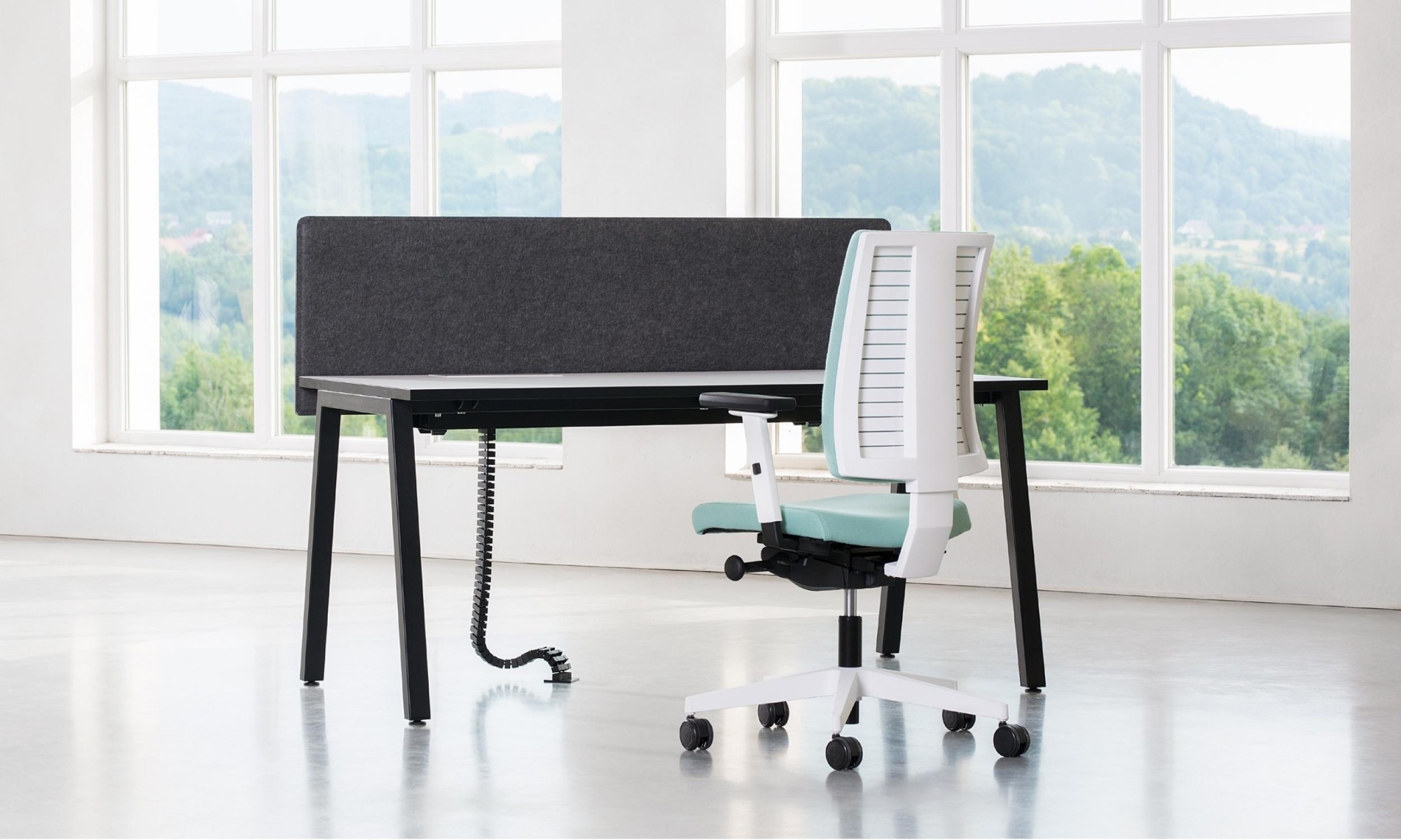 Główna galeria - KRZESŁO BIUROWE OBROTOWE NAVIGO UPH - Nowy Styl (5)