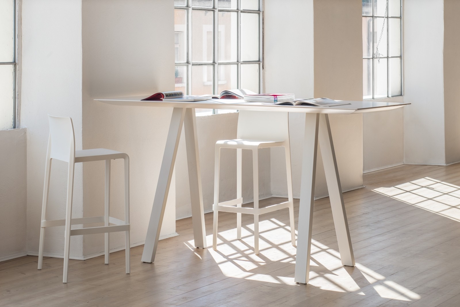 Stolik wysoki ARKI-TABLE ARK107 2000 mm x 790 mm Pedrali