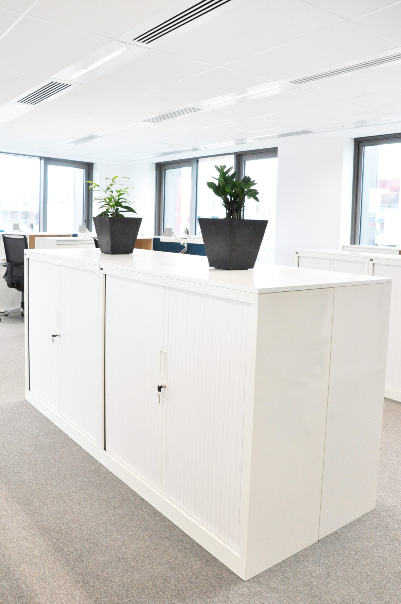 Główna galeria - Szafa metalowa żaluzjowa Ecozen 1020x1000 mm - Kolor Srebrny + Aluminium (4)