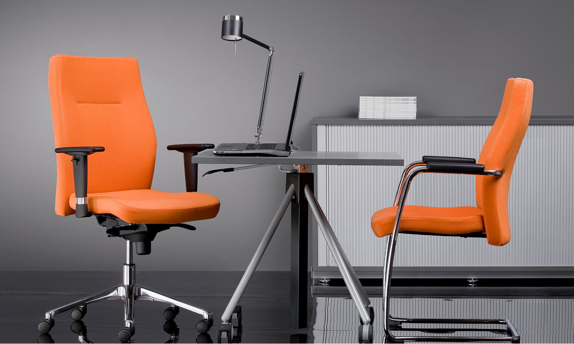 Główna galeria - Krzesło pracownicze ORLANDO-UP ES (4)